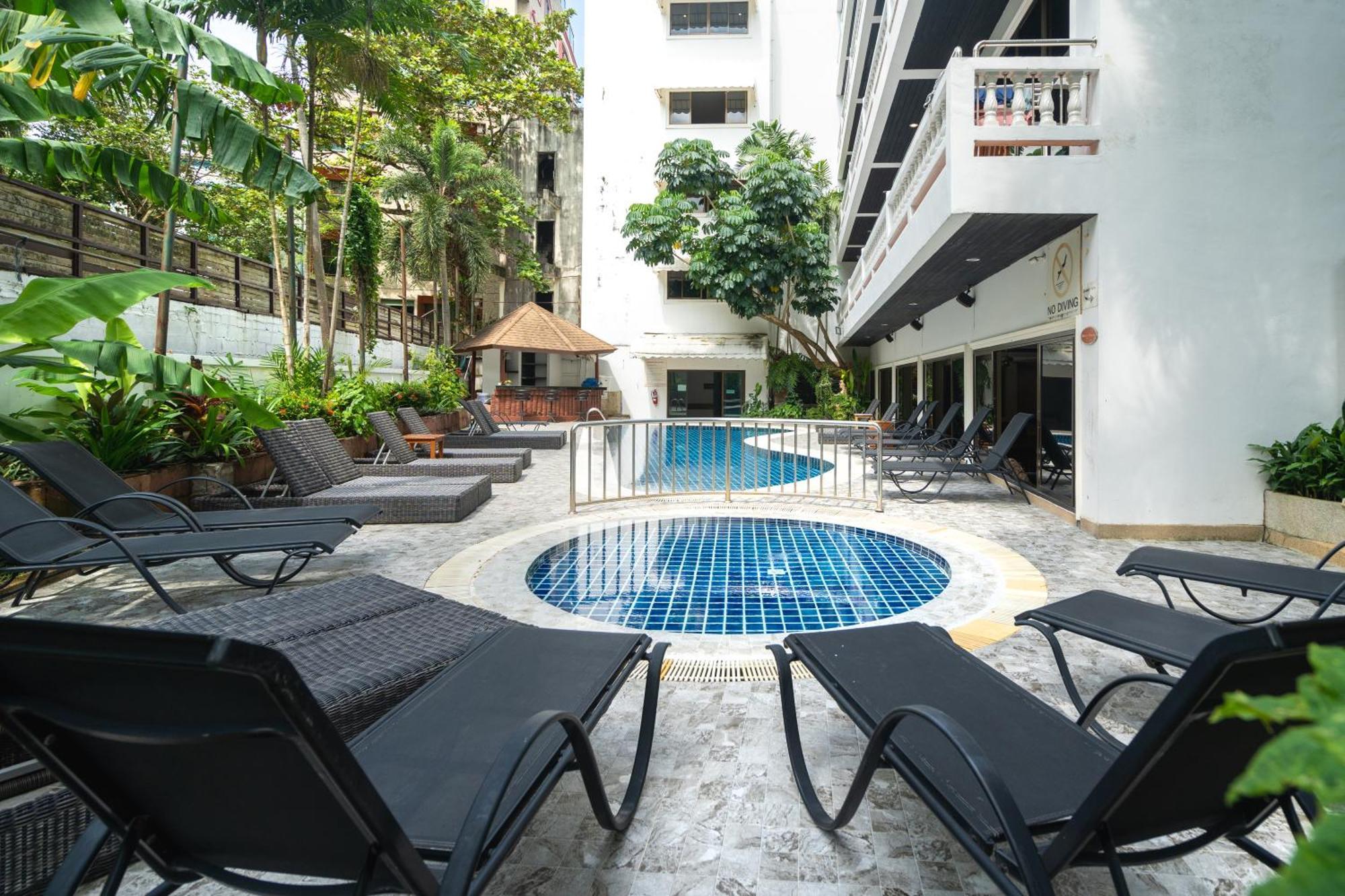 Patong Central Residence And Apartment Exterior foto