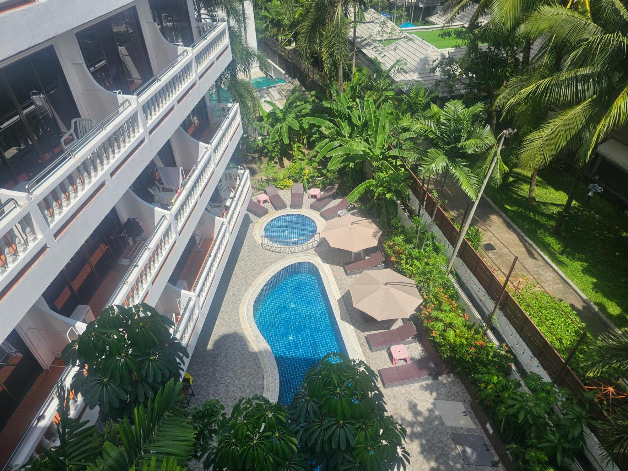Patong Central Residence And Apartment Exterior foto